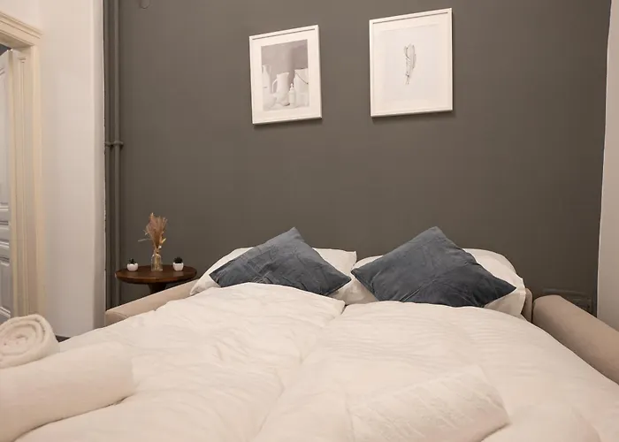 Top 2-Room Apartment In A 1St District Of Vienna