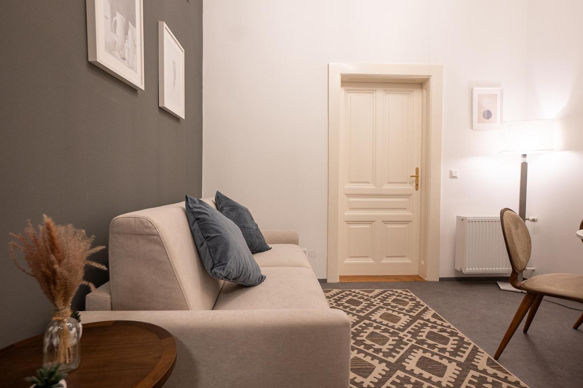 2-room In A 1st District Of Apartamento