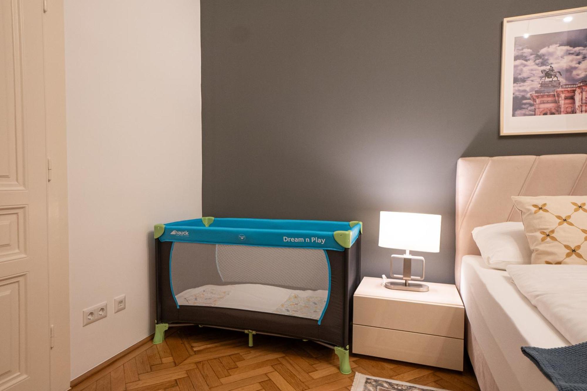 2-room In A 1st District Of Apartamento